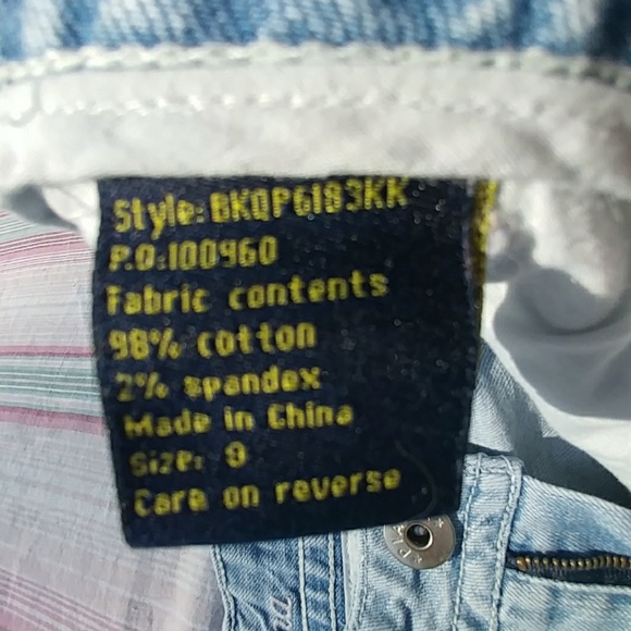 🎈SALE💸💰Crystal Studded Lace Jean Shorty Shorts - Picture 6 of 8